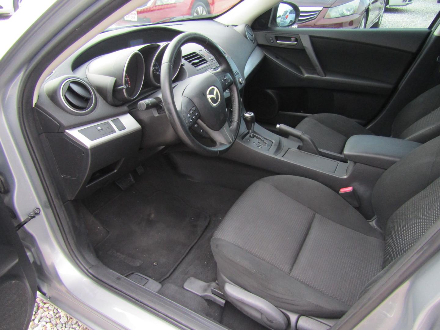 2012 Silver /Gray Mazda MAZDA3 (JM1BL1L77C1) , located at 15016 S Hwy 231, Midland City, AL, 36350, (334) 983-3001, 31.306210, -85.495277 - Photo#3